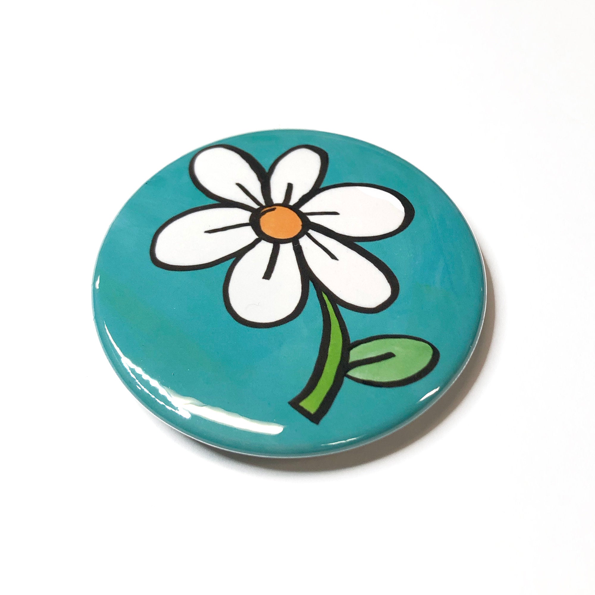 Cute Daisy Magnet, Pin Back Button, or Pocket Mirror - 1 inch, 1 1/4 inch, 2 1/4 inch - White Flower Fridge Magnet, Pinback Button